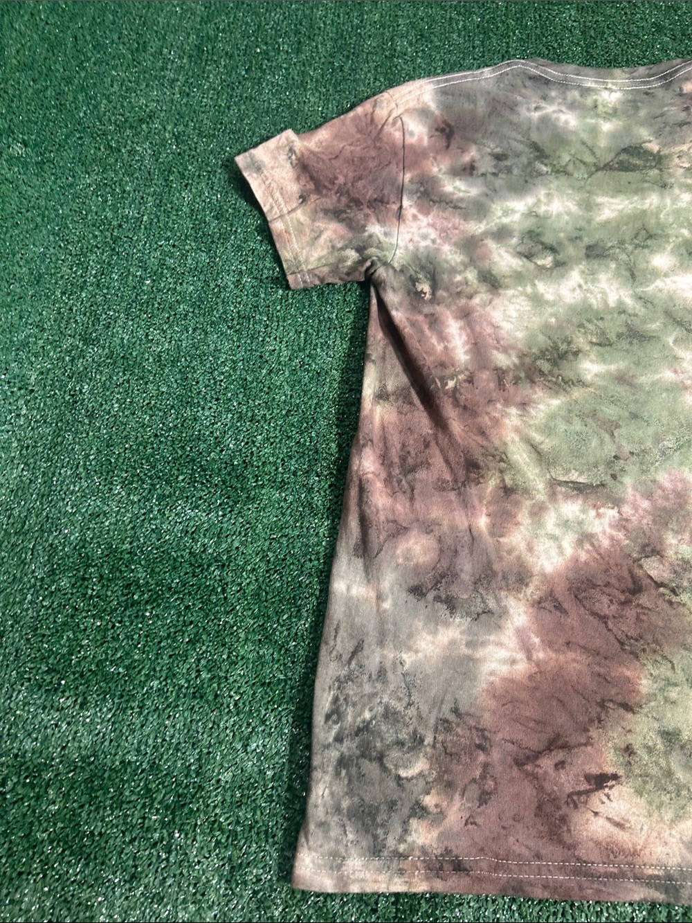 Johnny Cash Tie-Dye Graphic Tee in Green and Brown - Picture 9 of 9